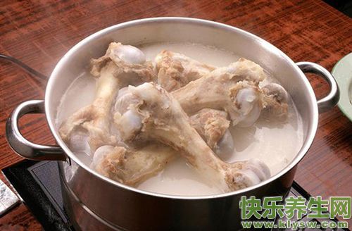 实用贴 骨头汤怎么熬营养又美味？